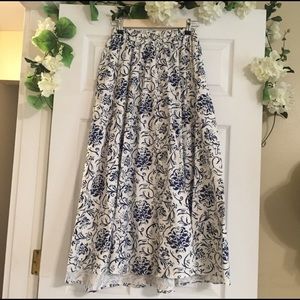 🎉Sale🎉 Maxi Floral Skirt w/ Pockets